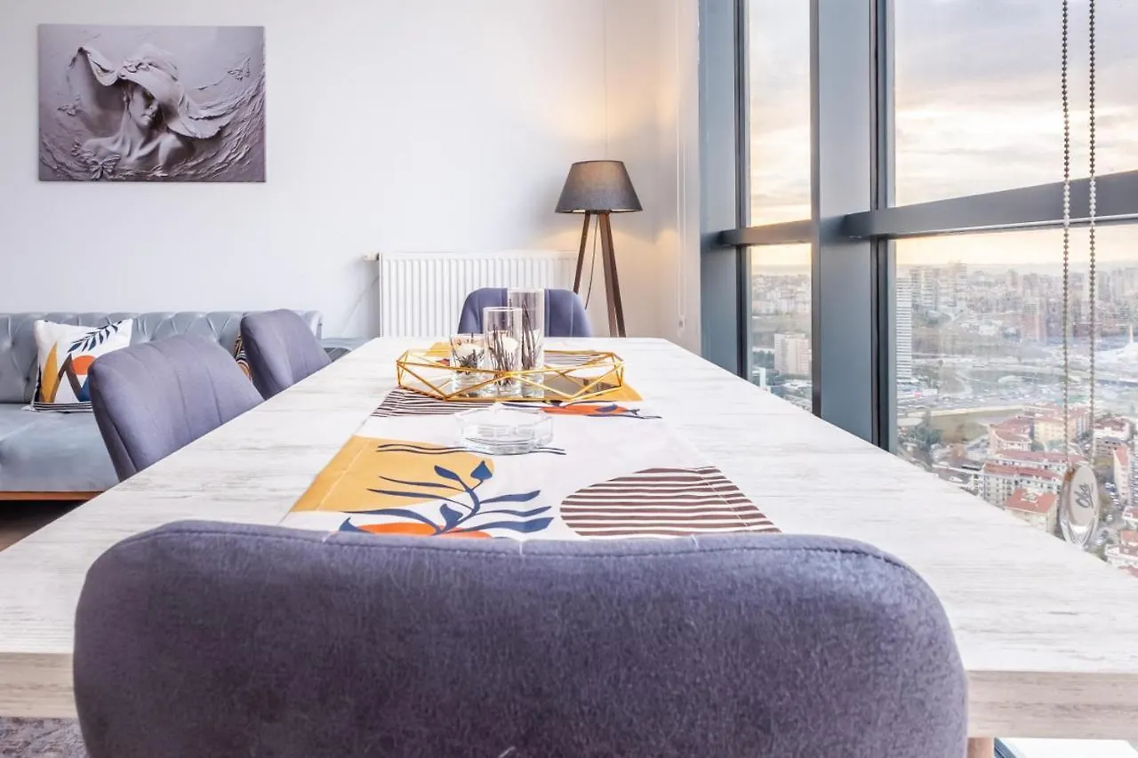 Charming Flat With City View In Atasehir Istanbul