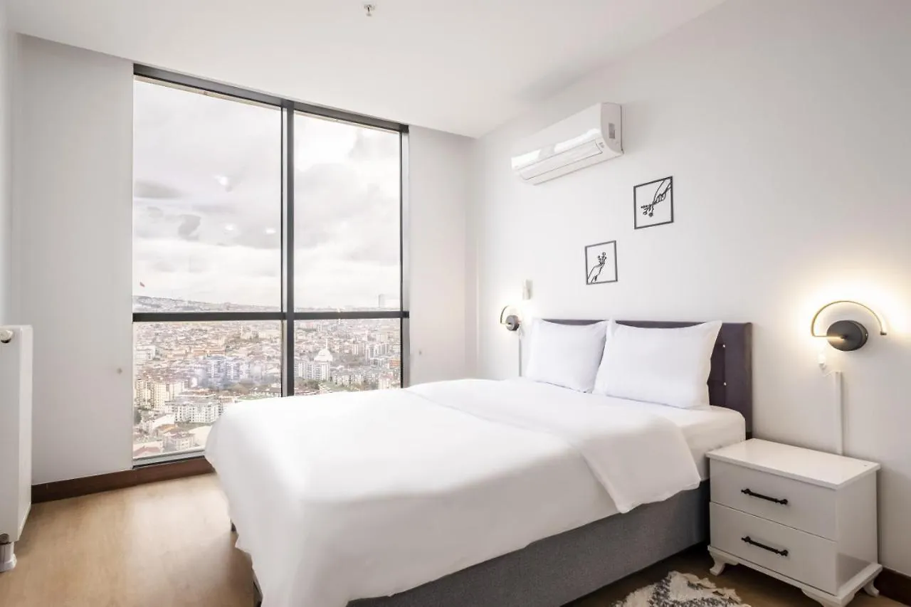 Charming Flat With City View In Atasehir Istanbul Apartment