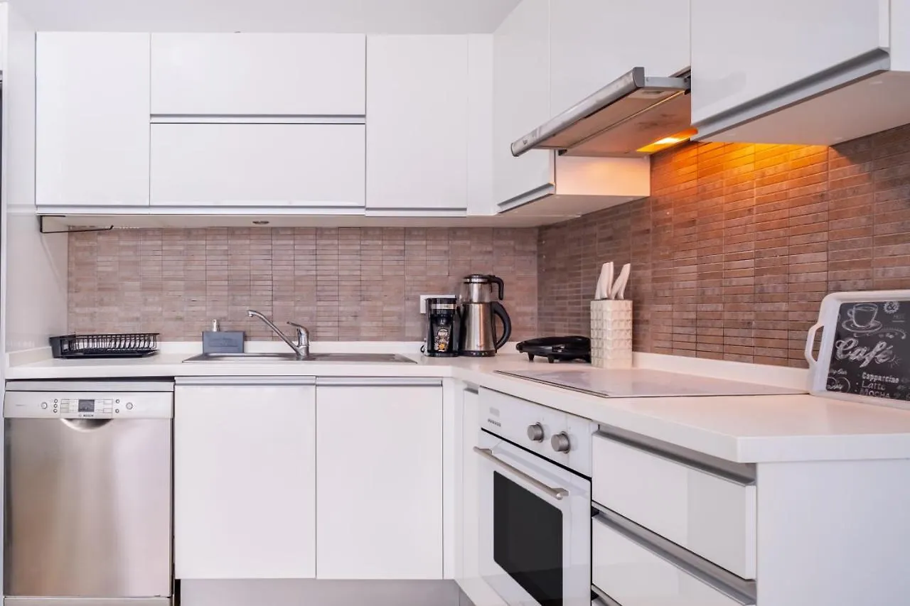 Apartment Charming Flat With City View In Atasehir Istanbul